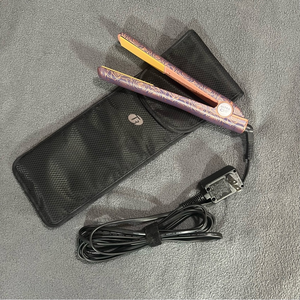 Ultra CHI GF8164 Flat Iron Limited Edition Floral, Tourmaline Ceramic + T3 Tote
